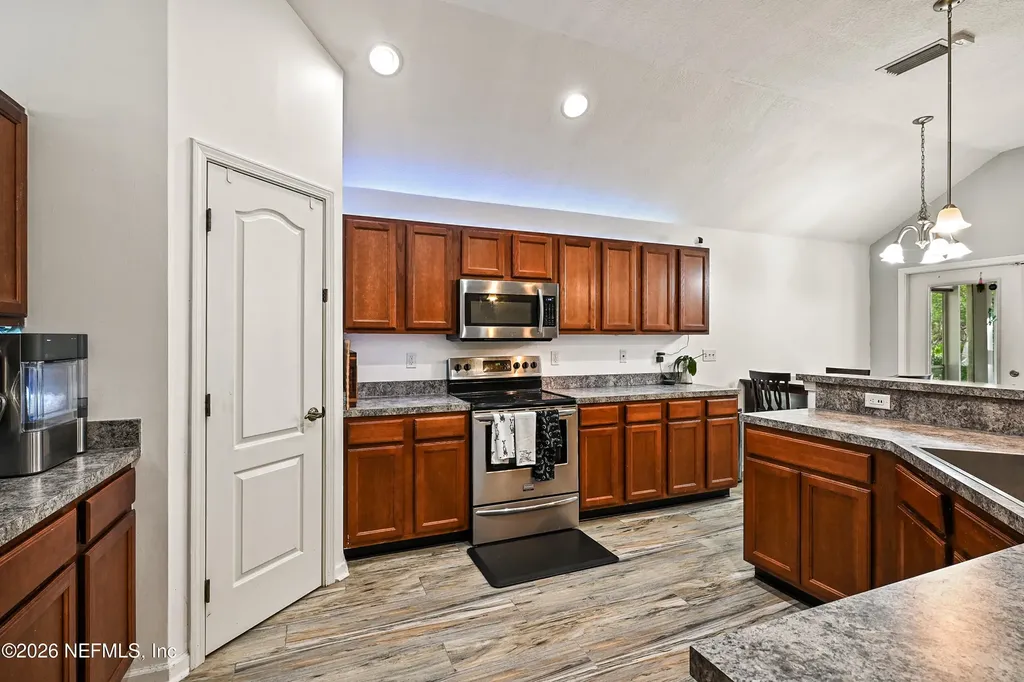 494 Apple Creek Drive Jacksonville FL 32218