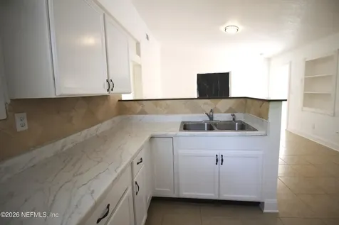 1304 King Arthur Road Jacksonville FL 32211