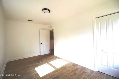 1304 King Arthur Road Jacksonville FL 32211