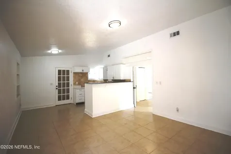 1304 King Arthur Road Jacksonville FL 32211