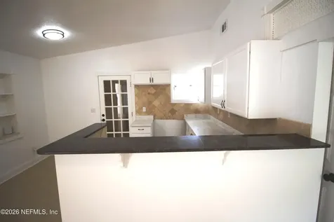 1304 King Arthur Road Jacksonville FL 32211