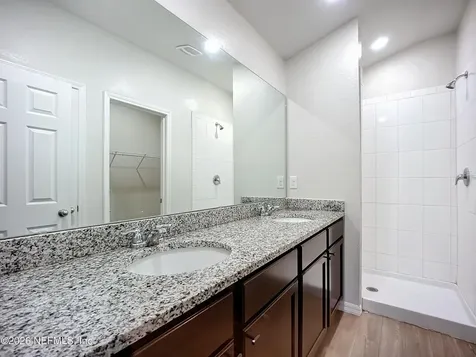 1360 Tan Tara Trail Jacksonville FL 32221