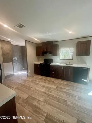 400 S Holly Avenue Florahome FL 32140