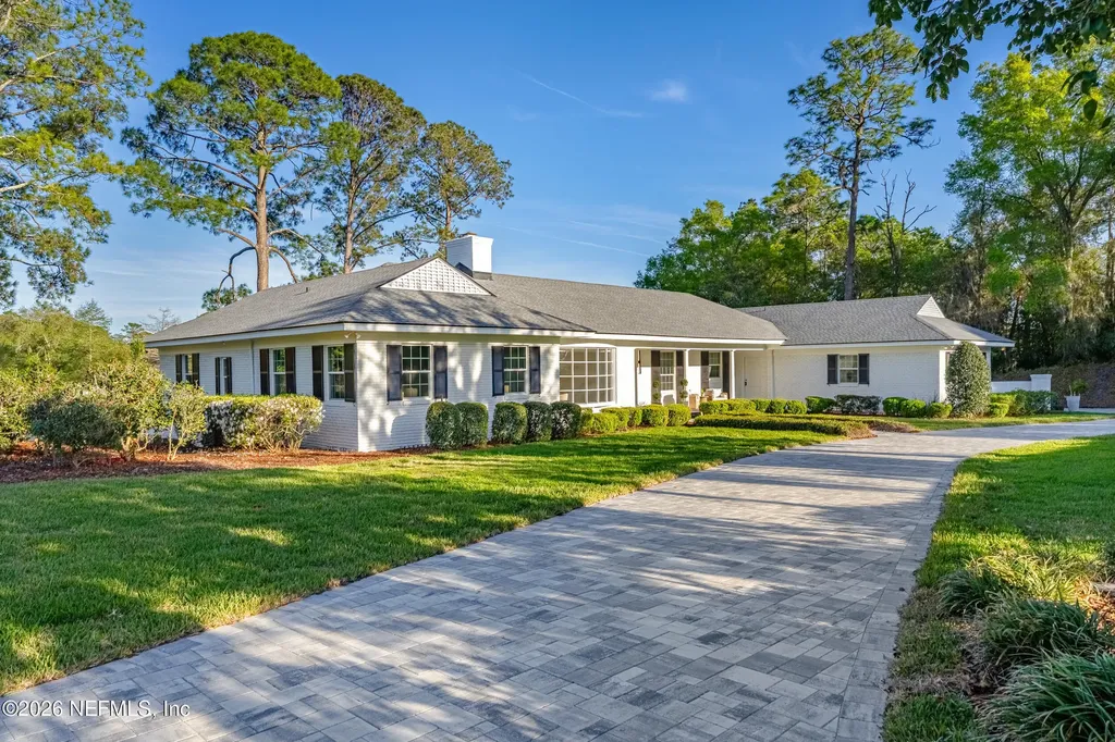 10042 Lake Lamar Court Jacksonville FL 32256
