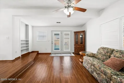 5018 Homecrest Circle Jacksonville FL 32244