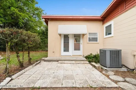5018 Homecrest Circle Jacksonville FL 32244