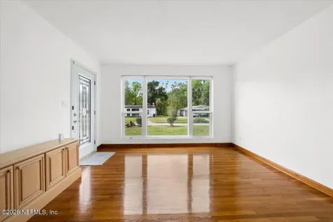 5018 Homecrest Circle Jacksonville FL 32244