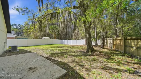 2338 Blossom Ridge Drive N Jacksonville FL 32218