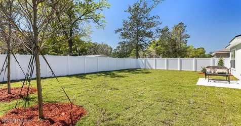 9108 Red Bird Lane Jacksonville FL 32220