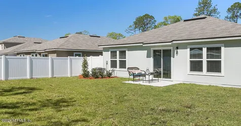 9108 Red Bird Lane Jacksonville FL 32220