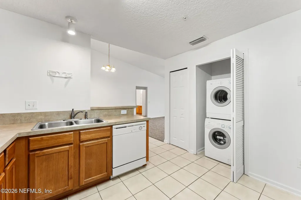 6111 Maggies Circle Jacksonville FL 32244