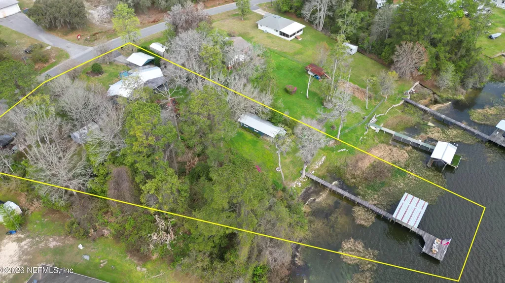 176 Lake Drive Florahome FL 32140