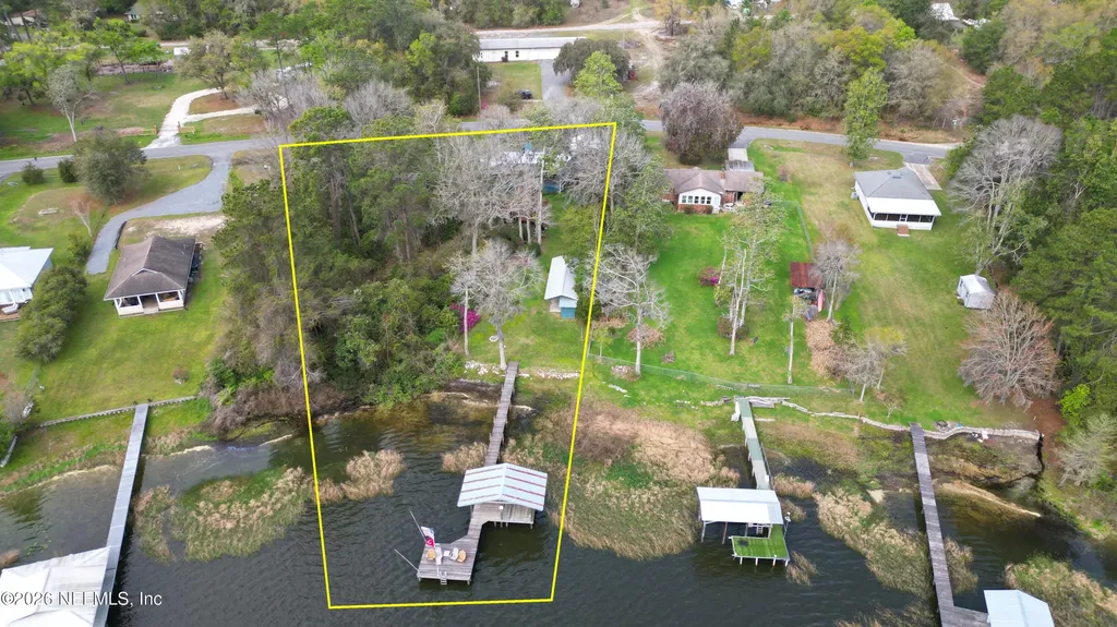 176 Lake Drive Florahome FL 32140