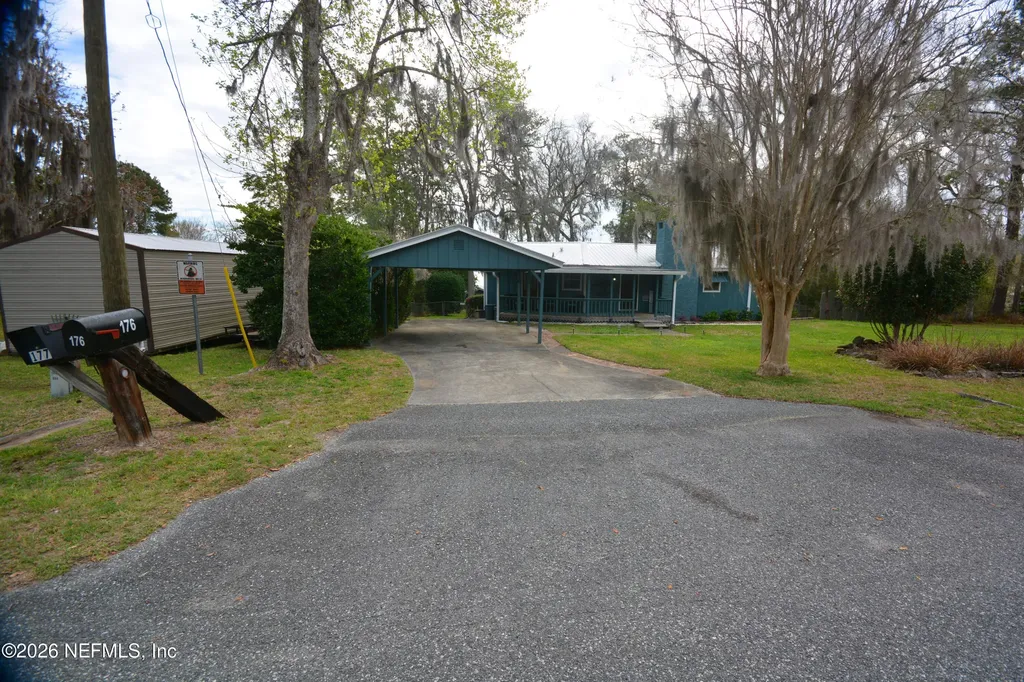 176 Lake Drive Florahome FL 32140