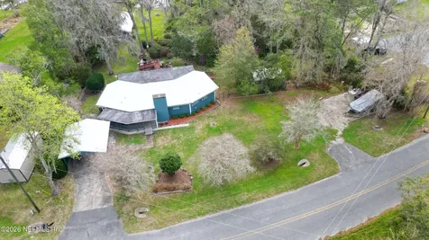 176 Lake Drive Florahome FL 32140