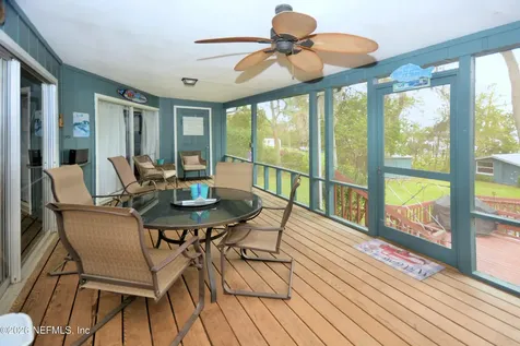 176 Lake Drive Florahome FL 32140
