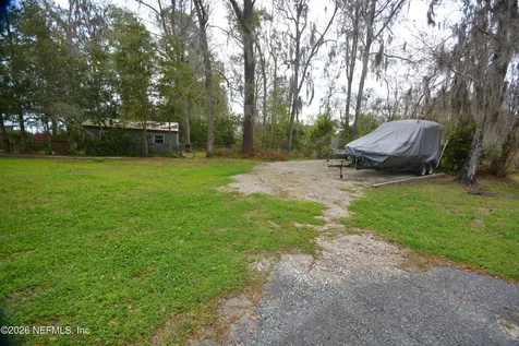 176 Lake Drive Florahome FL 32140