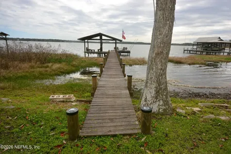 176 Lake Drive Florahome FL 32140