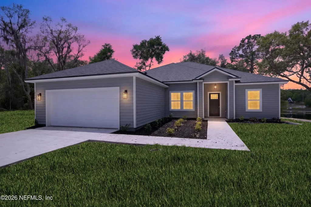 251 Swan Lake Drive Melrose FL 32666