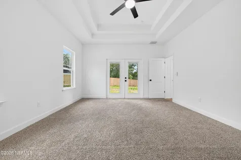 251 Swan Lake Drive Melrose FL 32666