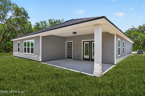 251 Swan Lake Drive Melrose FL 32666