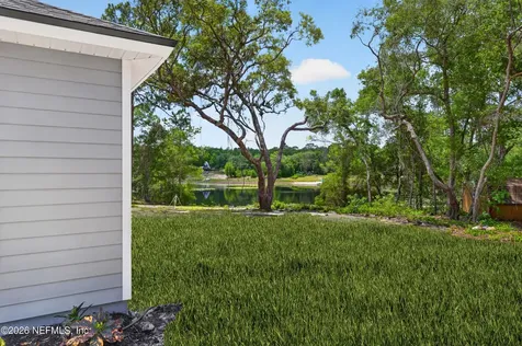 251 Swan Lake Drive Melrose FL 32666