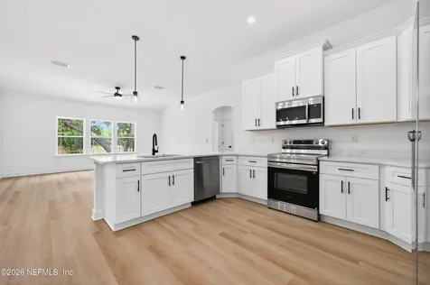 251 Swan Lake Drive Melrose FL 32666
