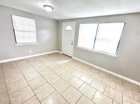 9071 3rd Avenue Jacksonville FL 32208