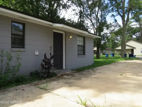 9071 3rd Avenue Jacksonville FL 32208