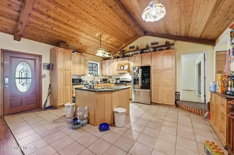 118 Parkin Road Pomona Park FL 32181