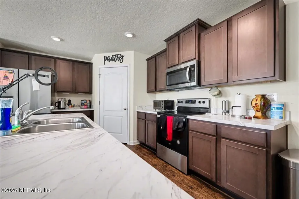 2974 Rock Creek Court Green Cove Springs FL 32043