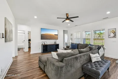 5012 Laurel Street Middleburg FL 32068