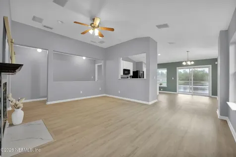 947 Morning Light Road Jacksonville FL 32218