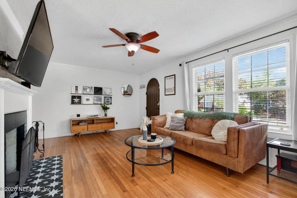 1528 Belmonte Avenue Jacksonville FL 32207