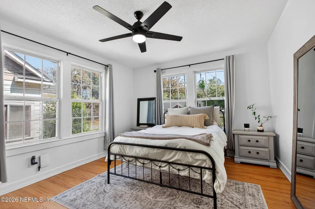 1528 Belmonte Avenue Jacksonville FL 32207