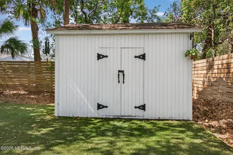 1528 Belmonte Avenue Jacksonville FL 32207