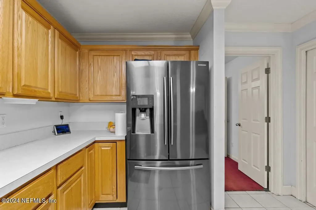 1242 King James Place Jacksonville FL 32218