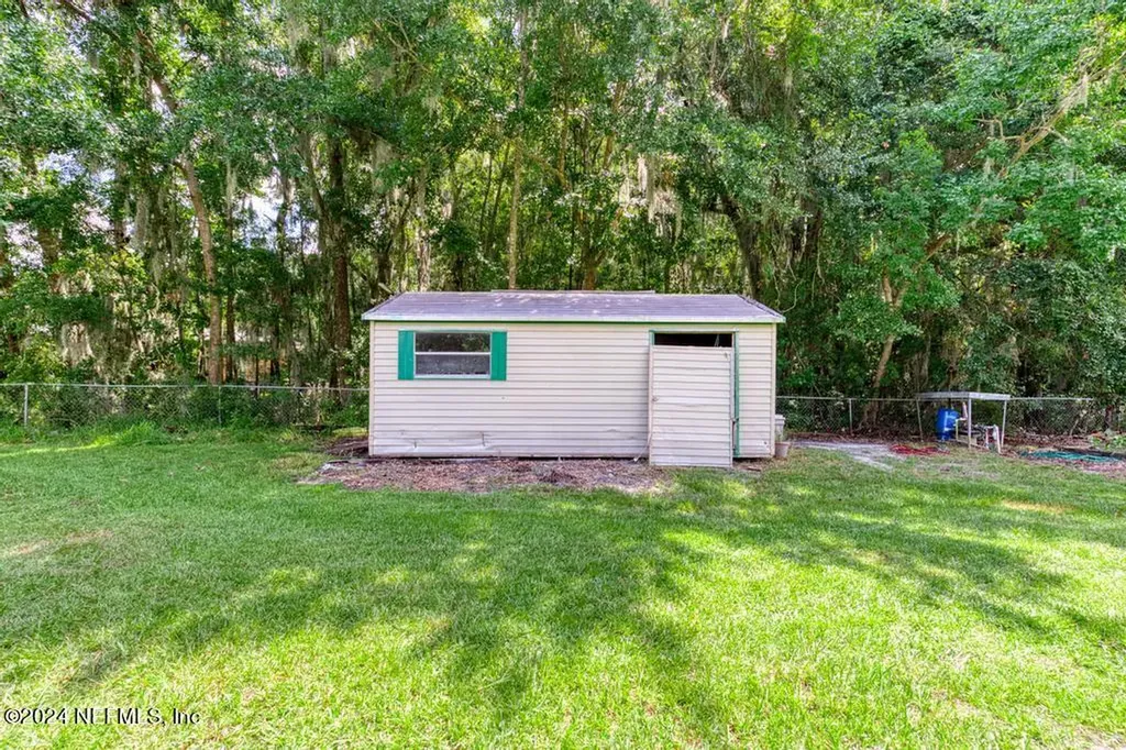 1242 King James Place Jacksonville FL 32218