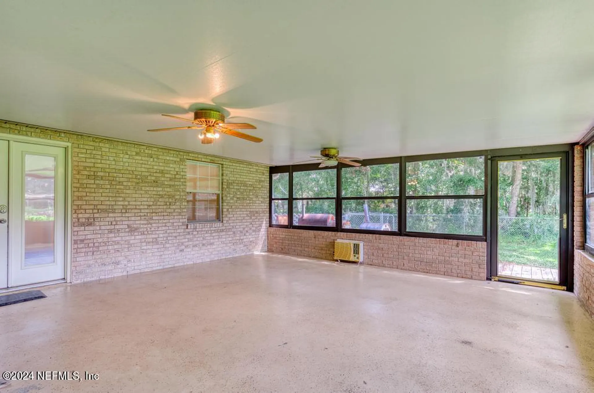 1242 King James Place Jacksonville FL 32218