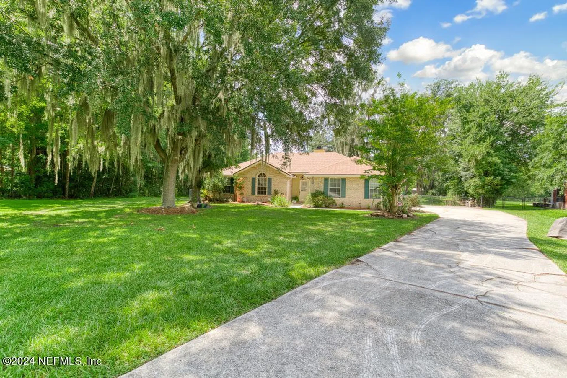 1242 King James Place Jacksonville FL 32218