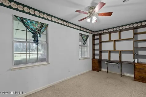 1242 King James Place Jacksonville FL 32218