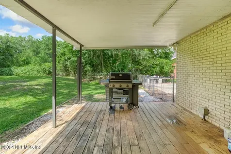 1242 King James Place Jacksonville FL 32218