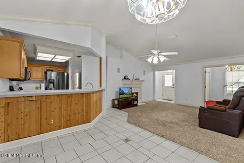 1242 King James Place Jacksonville FL 32218