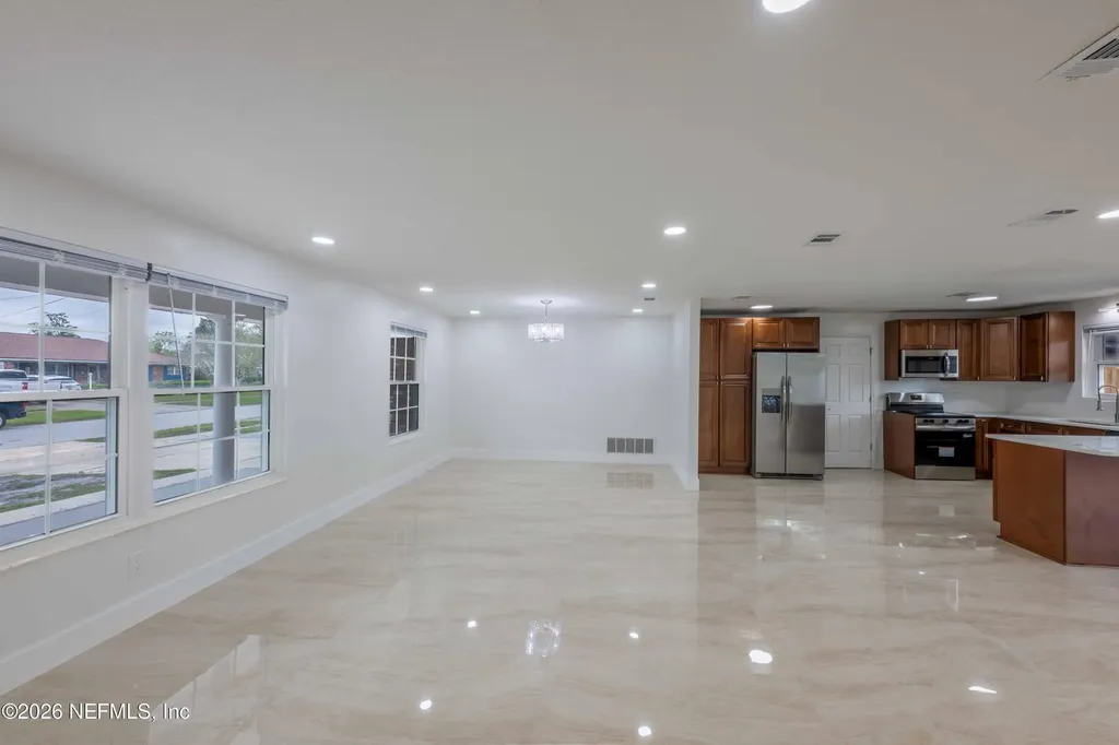 8833 Coventry Court Jacksonville FL 32257