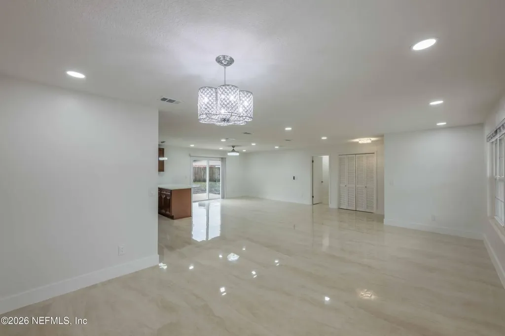 8833 Coventry Court Jacksonville FL 32257