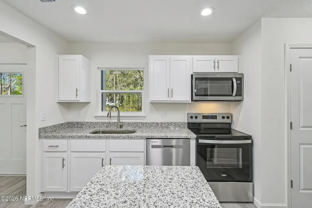 2265 S Mimosa Avenue Middleburg FL 32068