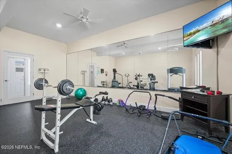 8140 Sutton Place Jacksonville FL 32217
