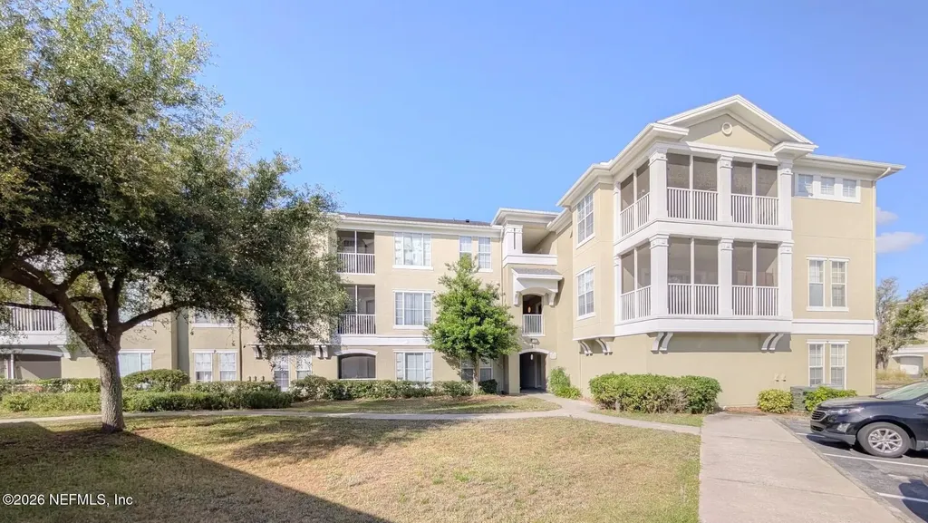 8290 Gate Parkway W Jacksonville FL 32216
