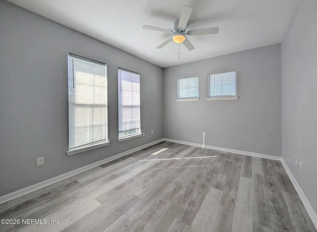 8290 Gate Parkway W Jacksonville FL 32216