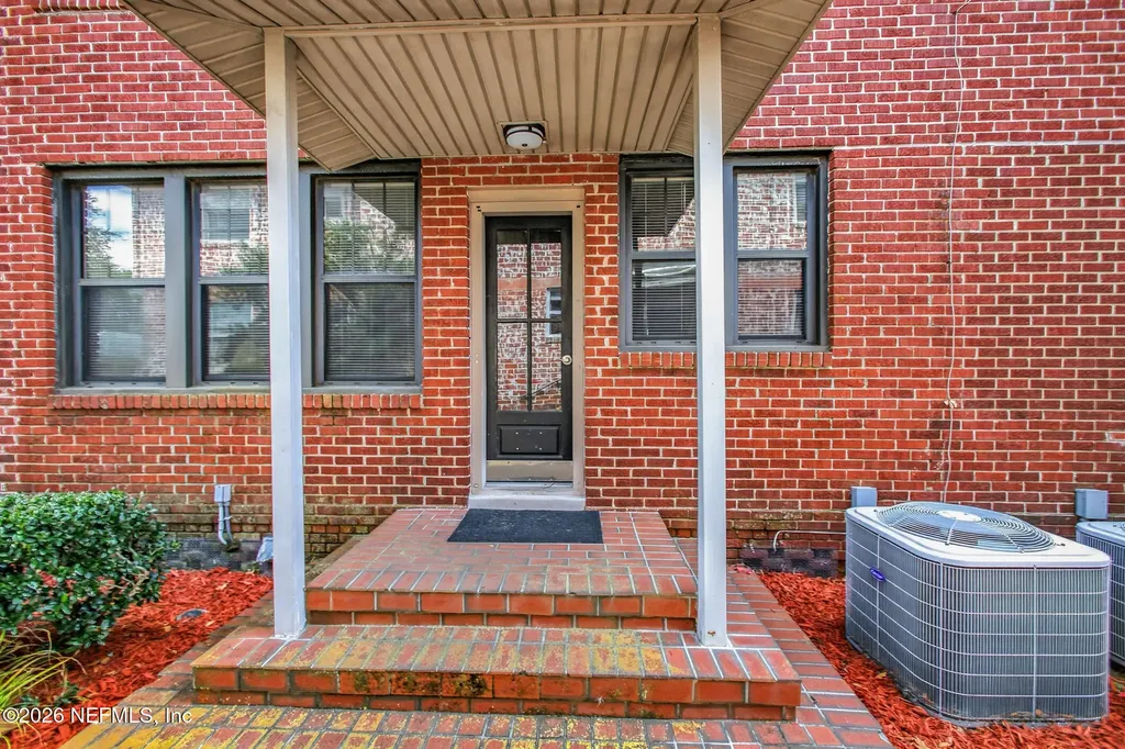 1710 River Road Jacksonville FL 32207